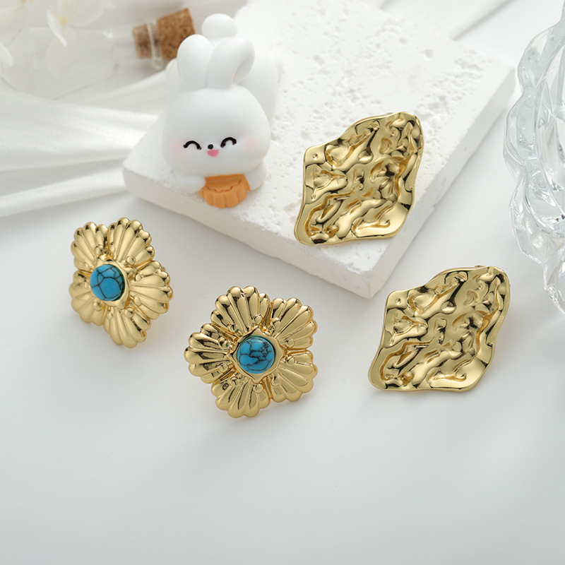 Cost Factors to Consider When Sourcing Chunky Drop Earrings