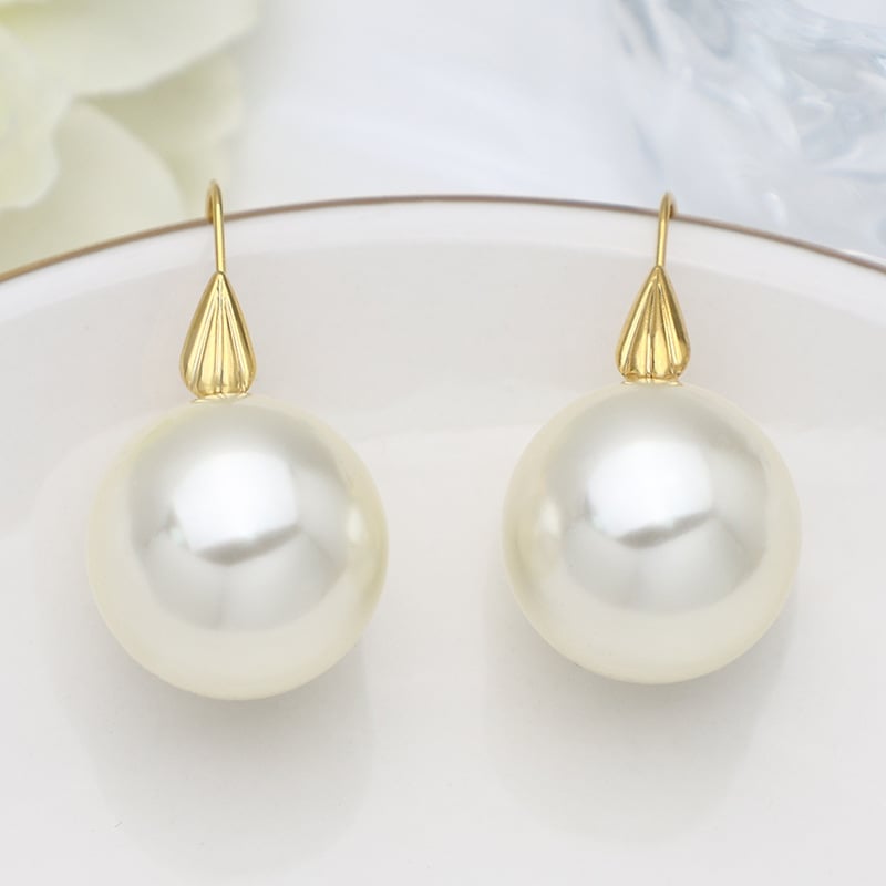 Cost Factors to Consider When Buying Bulk Hanging Earrings