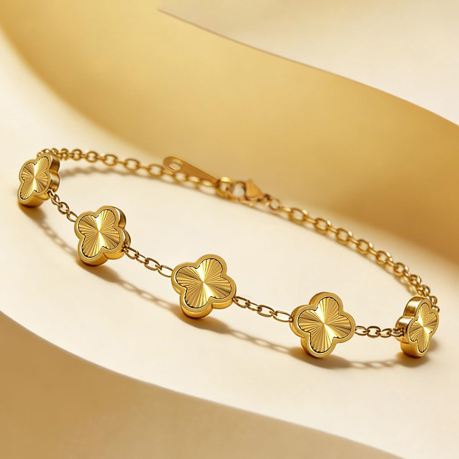 Common Problems with 18K Gold Plated Bracelets and Their Solutions
