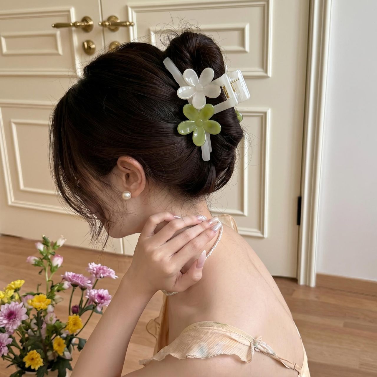 Understanding Material Advantages of Hair Clips for Women