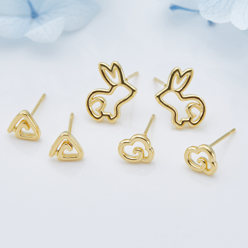 Specifications to Consider When Sourcing Tiny Stud Earrings