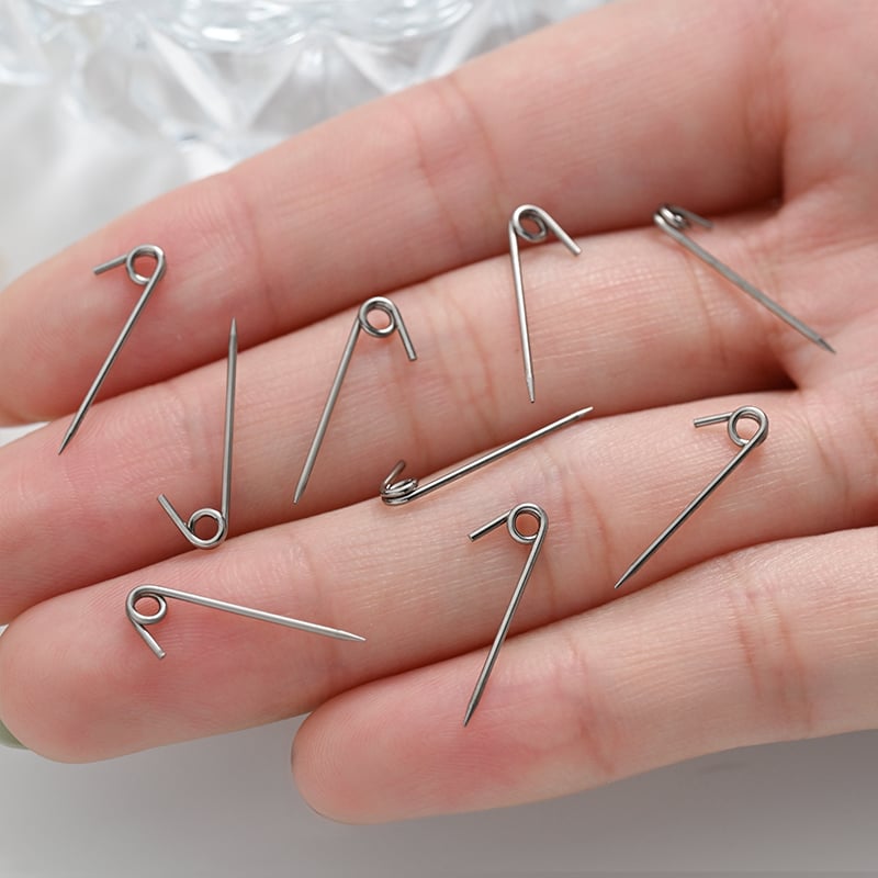 Evaluating Dress Pin Quality and Supplier Reliability