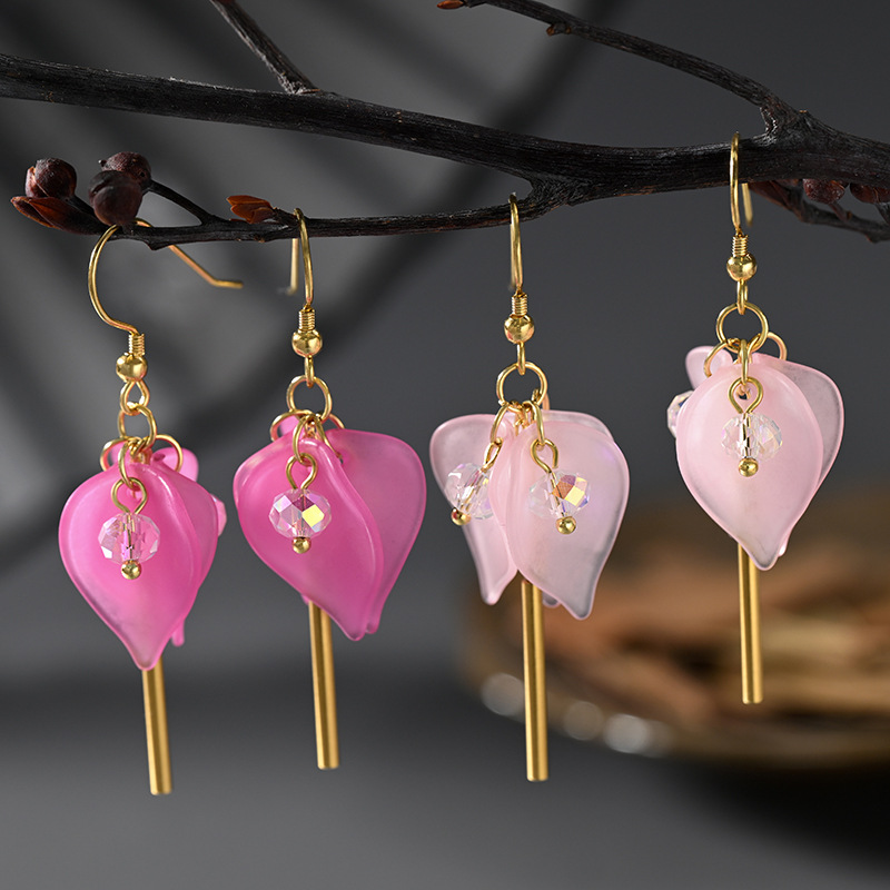 How to Evaluate the Quality of Earrings with Hooks