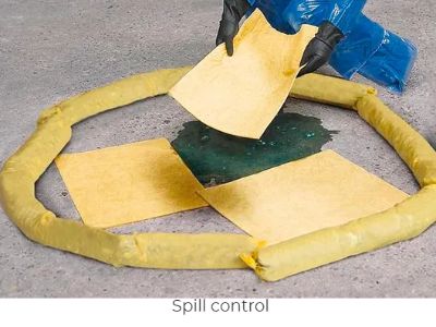 كيف تختار أفضل جوارب امتصاص النفط للتحكم في التسرب