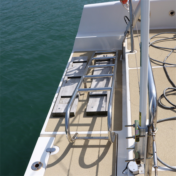 Safety Tips for Using a Marine Vertical Ladder
