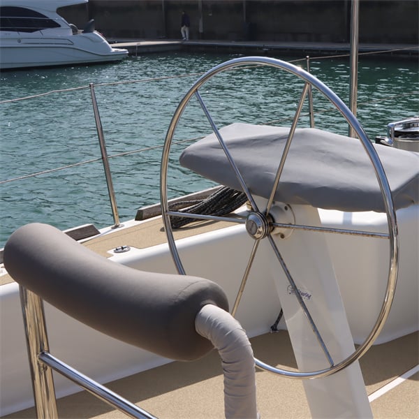 Tips for maintaining your boat's steering wheel
