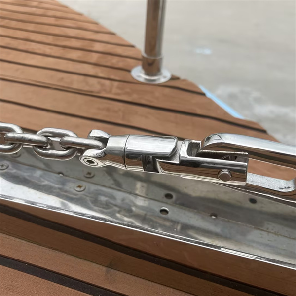 Swivel Chain Connectors for Strong and Safe Anchoring