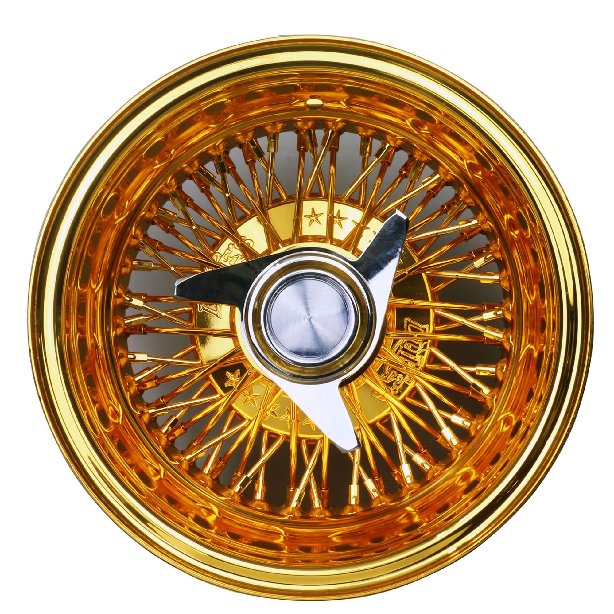 Goldene Drahtfelgen
