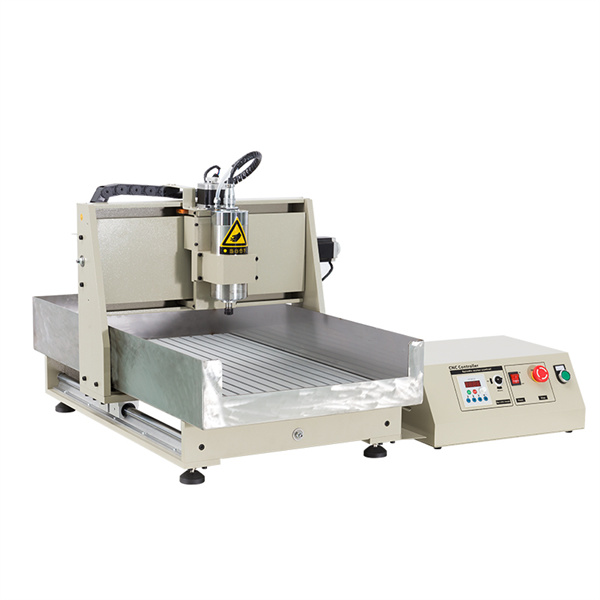 عالم سهولة الاستخدام لآلات قطع CNC