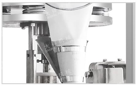 DXB-100K China Speed Touch Screen Nuts Grains Coffee Beans Universal Granule Packing Machine manufacture