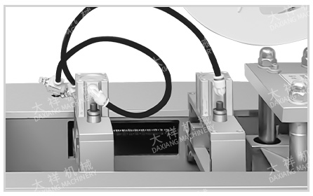 DPP-140 CE ISO Food Industrial Candy Chocolate Chewing Gum Custom Mold Aluminum-plastic Blister Packaging Machine factory
