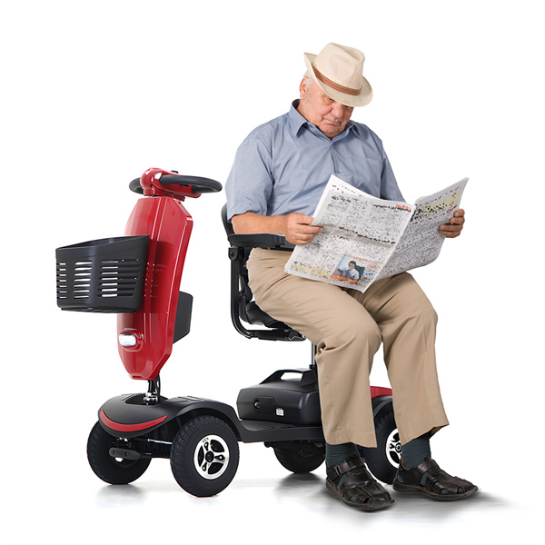 Cosain do chuid iompair le canóga fhréamh airgid ar scooter fostaíte