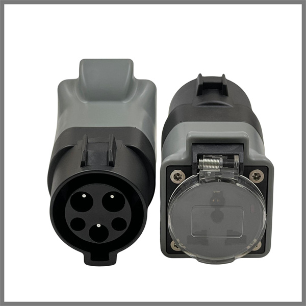 Recharge Efficace avec Adaptateur J1772 vers Type 2 pour VÉ