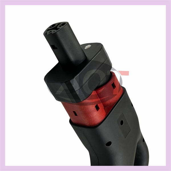 Ce qu'il faut savoir avant d'utiliser un adaptateur CCS Combo 2 vers GBT pour la recharge