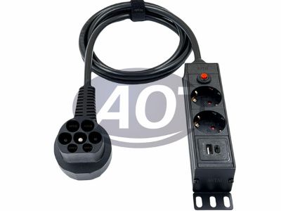 Adaptateurs de stations de recharge EV : la solution parfaite pour recharger votre vélo électrique, vos trottinettes sur une borne de recharge