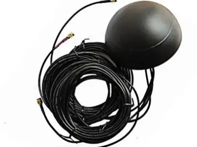 High-Gain External Antenna Matching Scheme for Weak Signal Environment