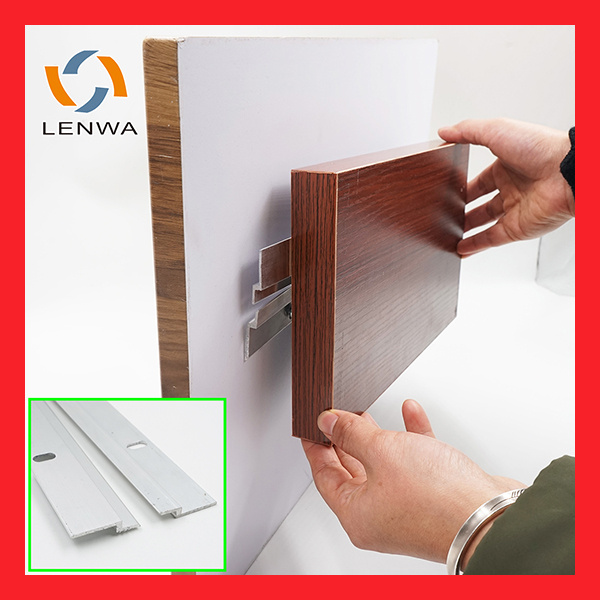 Hangman Z Hanger for Effortless Mirror Display