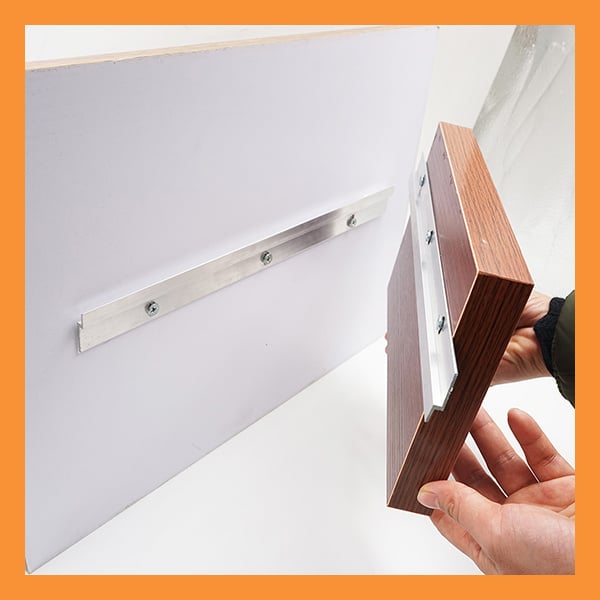 Hang Any Size Panel with Convenient Clips