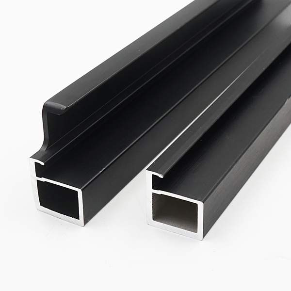 Inovare în extruzia din aluminiu negru