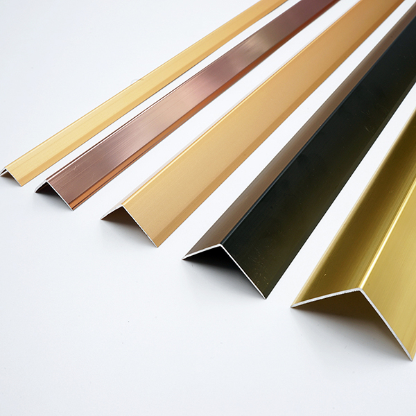 Innovation og beskyttelse med aluminium kantstriper