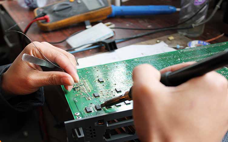 Fanuc CNC Parts Maintenance by Songwei: Revitalize Your CNC Systems
