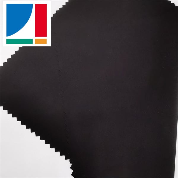 Wie Techniken im Stoffdesign weiterentwickelt werden.