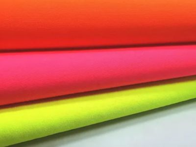 What is the best fabric for construction workers?