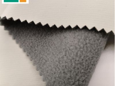 High-Visibility Workwear: Essential Safety Through Advanced Fabric Technology