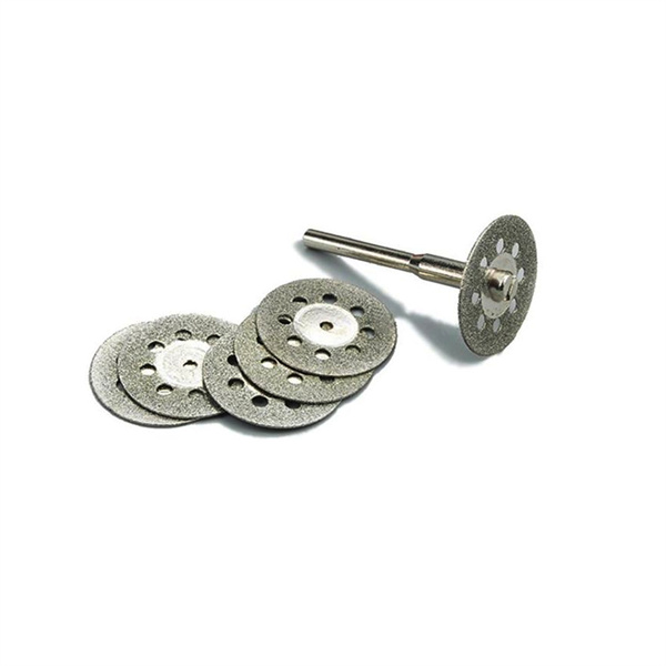 Improve your cutting efficiency with a long-lasting Dremel diamond disc