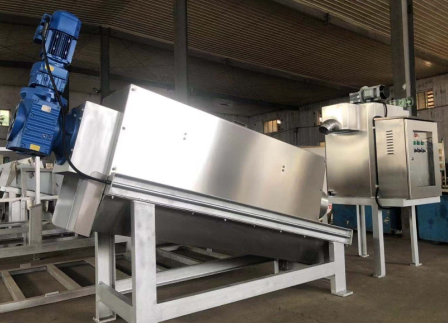 12.20.66 multi-plate screw dehydrator for waste water treatment plant sludge dewatering factory