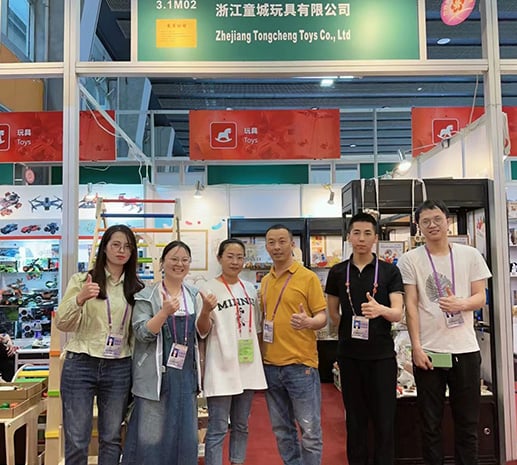 مشهد معرض شركة Zhejiang Tongcheng Toys Co., Ltd.: احترافية ودفئ في نفس الوقت