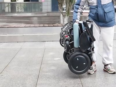 עשרת התכונות הבולטות ביותר שחשוב לבדוק בכיסא גלגלים חשמלי