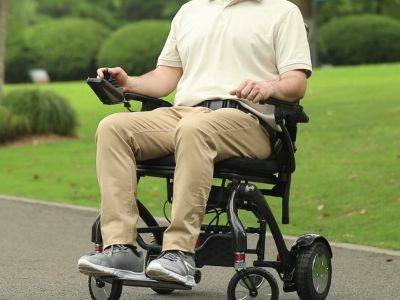 Centres de réadaptation : personnalisation modulaire des fauteuils roulants pour thérapeutes