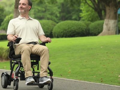 To-seatsscooter BC-MS310B: Løsning til mobilitet for plejepersonale og patienter