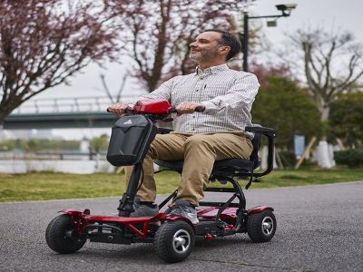 Aftagelige lithiumbatterier: Overholdelse af FAA-regler for luftrejser med scootere