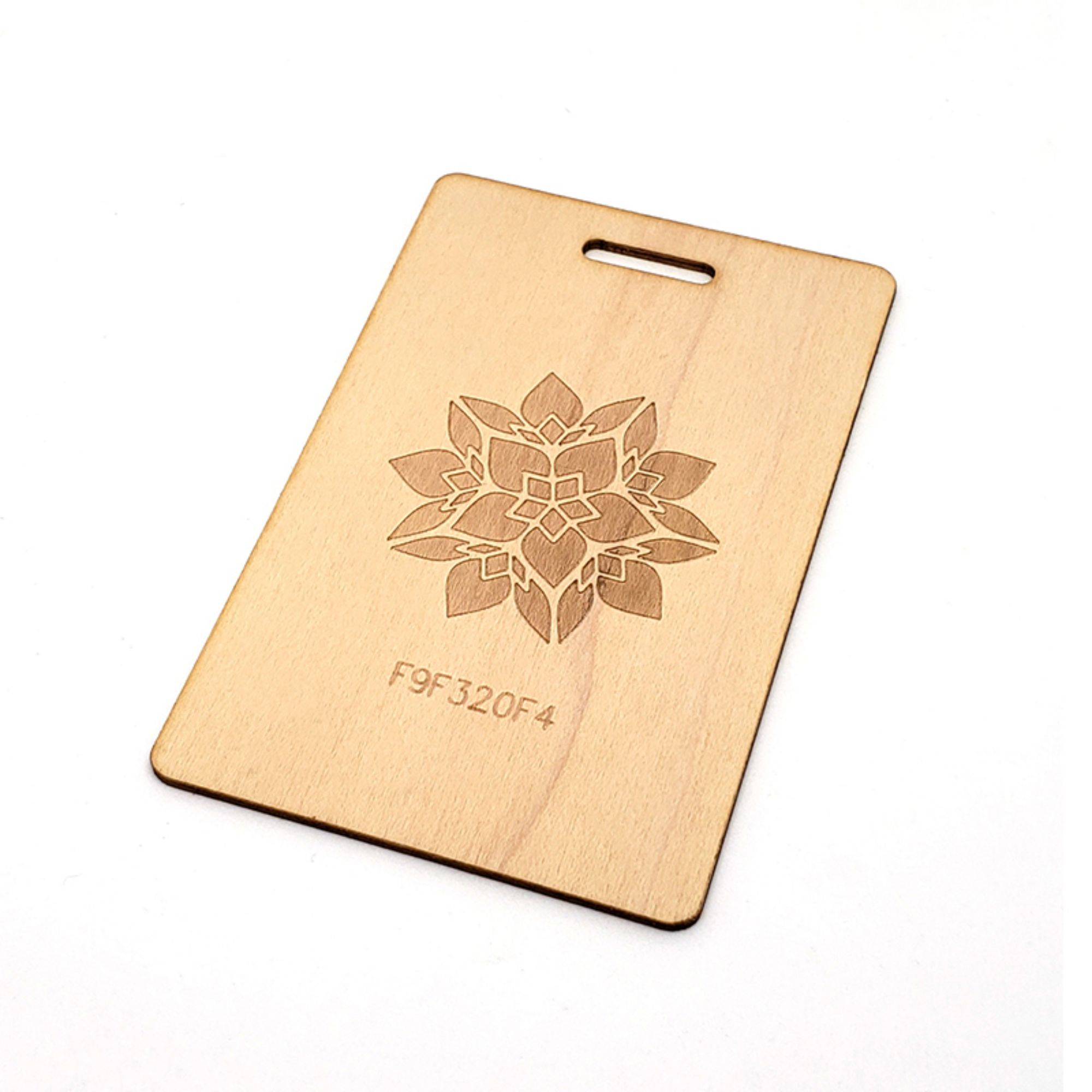 RFID NFC дрвена картица