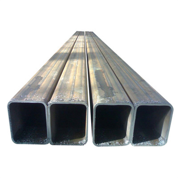 tubing quadrato di 1 pollice per 1 pollice.