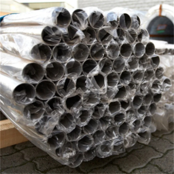 Tubing Tagliato con Precisione per una Fabbricazione e Assemblaggio Senza Soluzione di Continuità