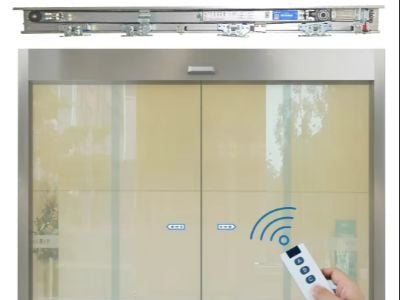 他のメーカーと比べて自動ドアの利点は何ですか？