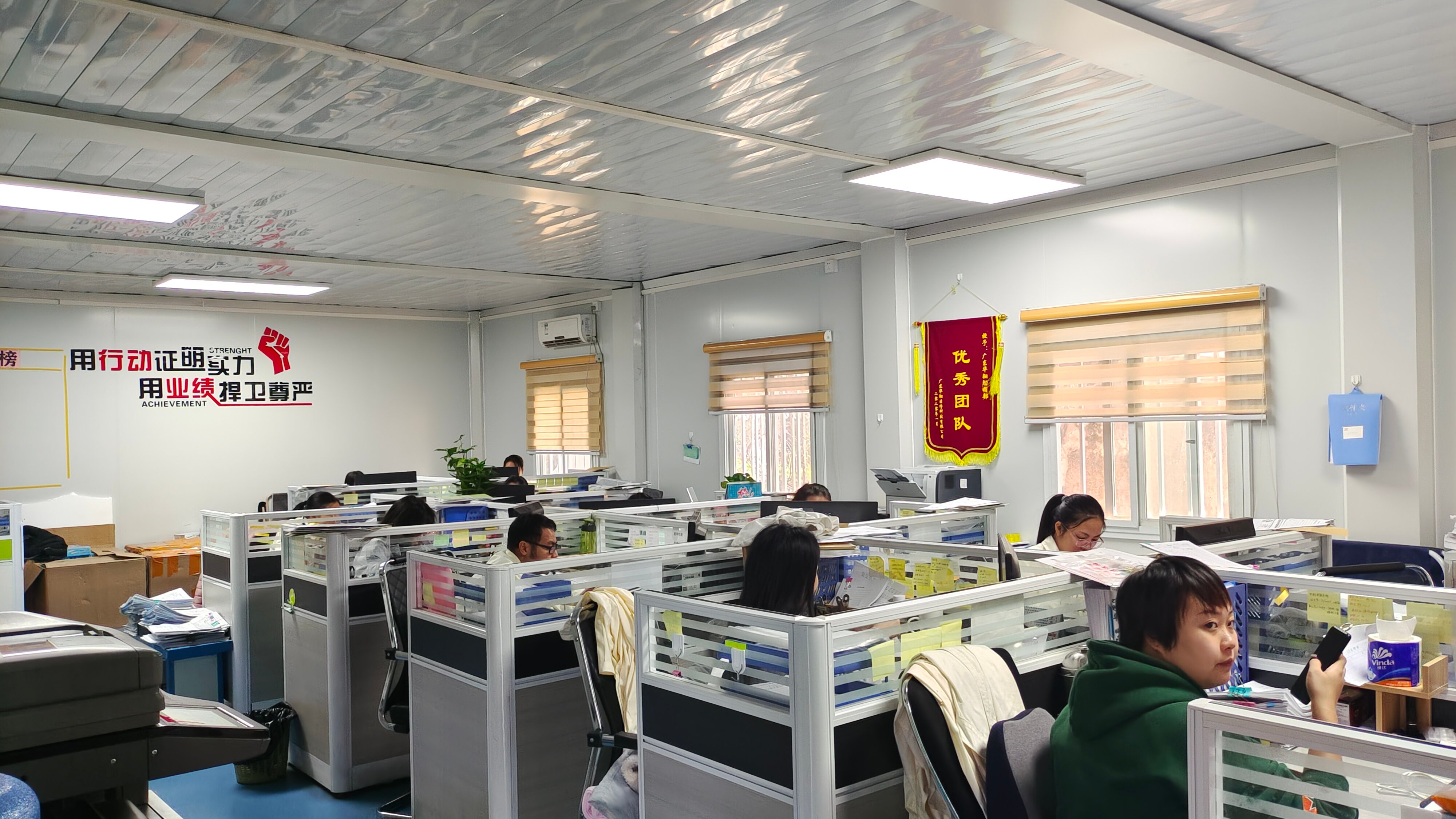 GMP New Product Listing Lightweight Thermal Insulation Cement Fireproof Eps Sandwich Panel Wall manufacture