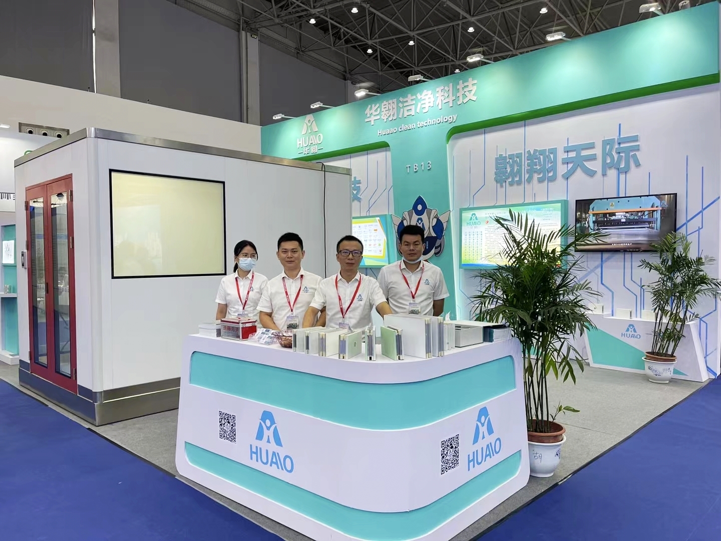 Factory Manufacture Various Metal Polyurethane Foam Wall Pu Roof Sandwich Panel details