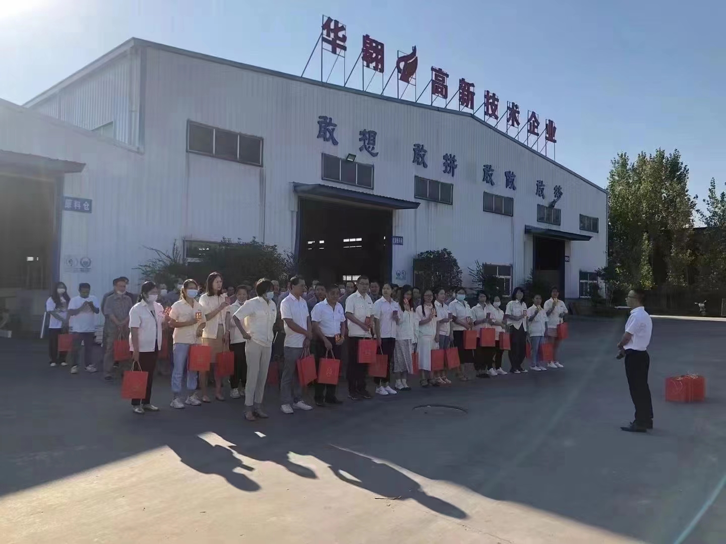 GMP New Product Listing Lightweight Thermal Insulation Cement Fireproof Eps Sandwich Panel Wall manufacture