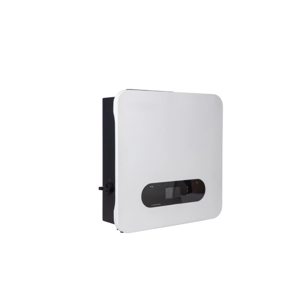 Maximizing energy efficiency with a three-phase solar inverter