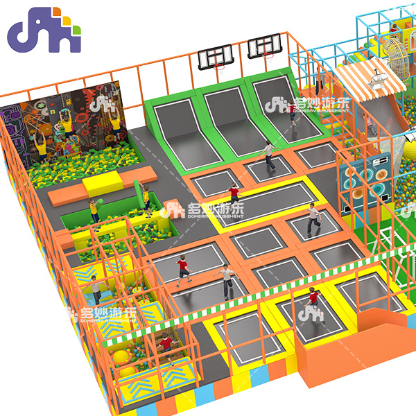 Korzystanie z Bounce Trampoline Park