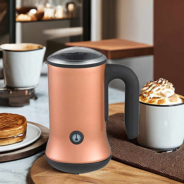 Nejlepší tipy pro ovládnutí hřátí mléka pro latte umění doma