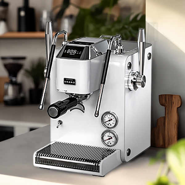 Make creamy cappuccinos and lattes with ease