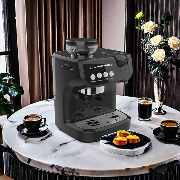 Obtenez le meilleur des deux mondes avec une machine à café à une seule tasse et un combo broyeur