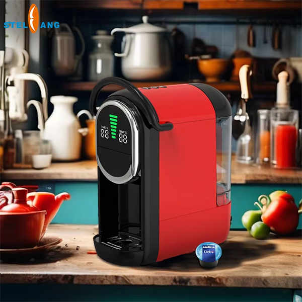 أعد قهوتك المفضلة في أي مكان باستخدام جهاز Nespresso المصغر