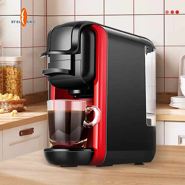 単杯コーヒーメーカーでコーヒーのルーチンをシンプルに。