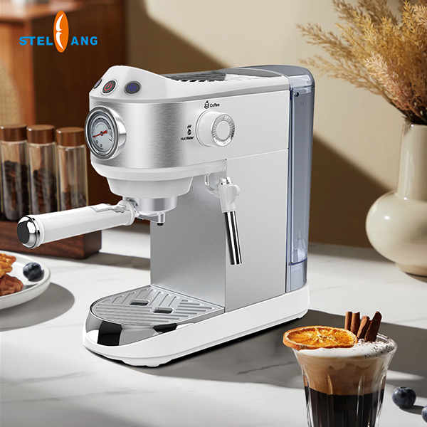 エスプレッソコーヒーメーカーでカフェイン補給をアップグレード